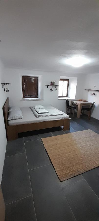 Apartment Slovan Škofja Loka Esterno foto
